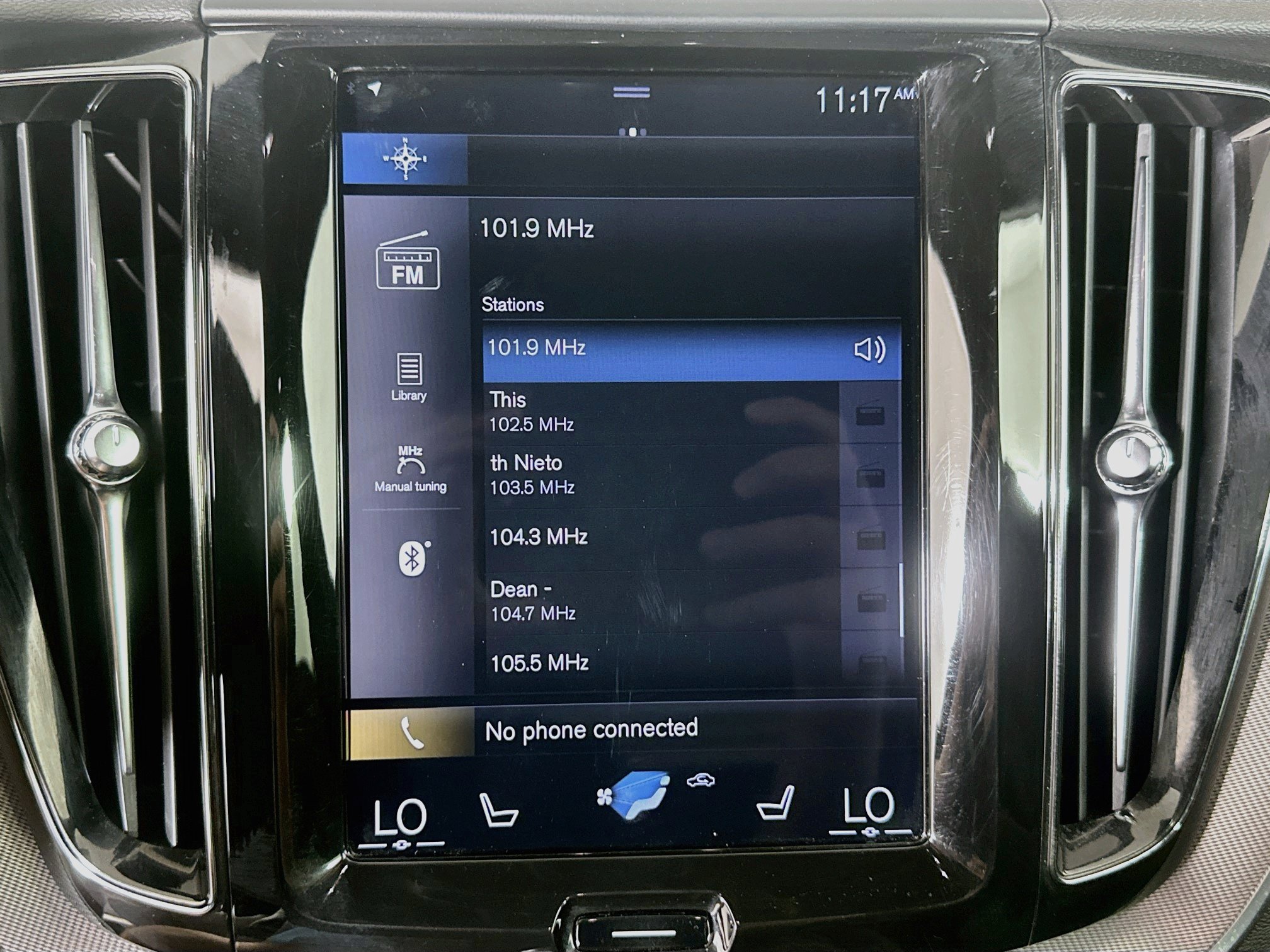 Used 2019 Volvo XC60 T8 R-Design AWD/4WD image 16