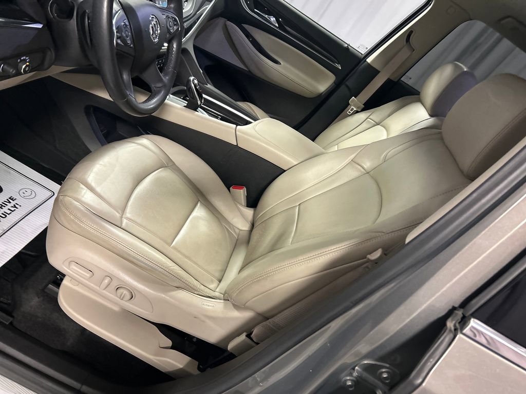 Used 2018 Buick Enclave Essence w/ Trailering Package AWD/4WD image 12