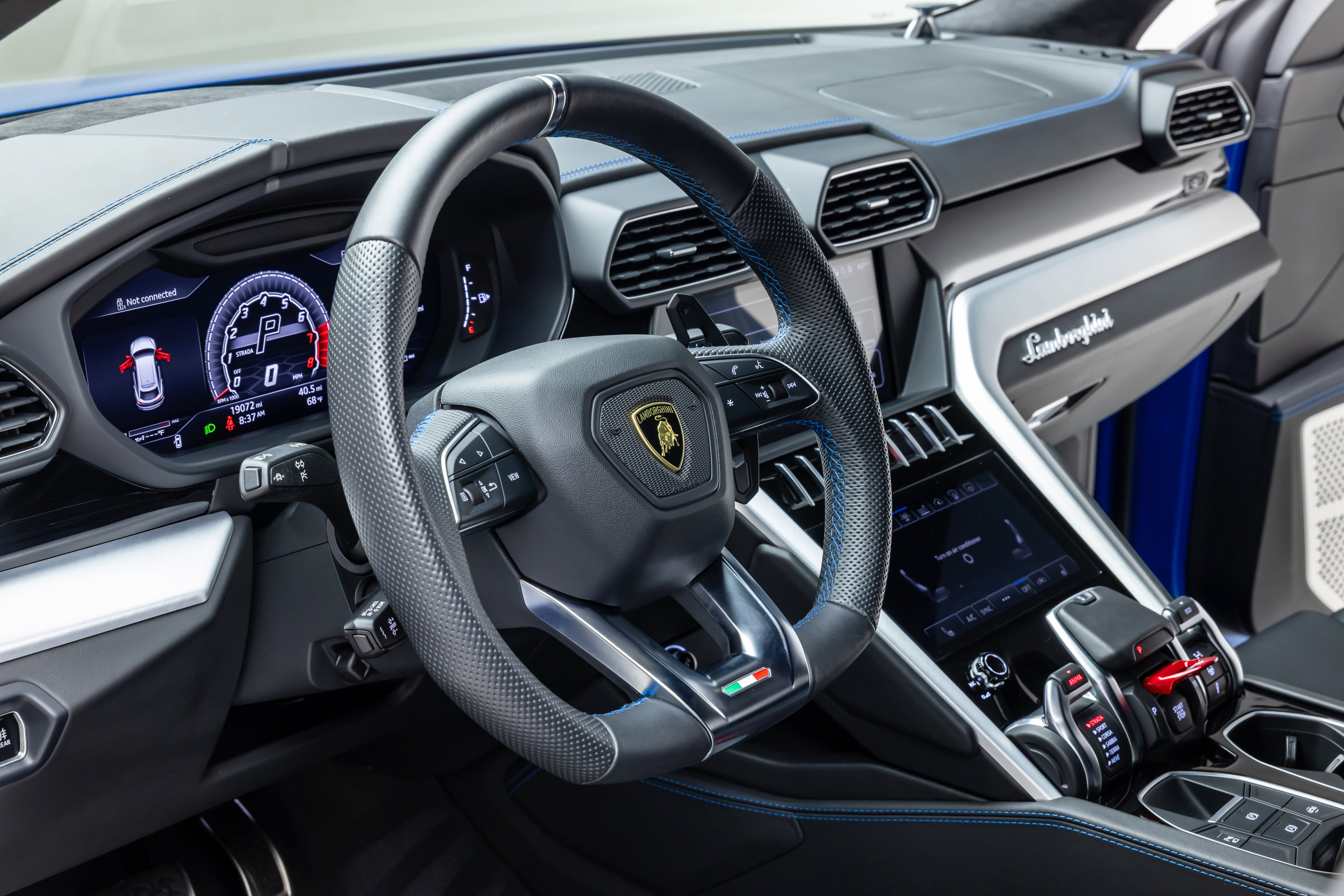 Used 2019 Lamborghini Urus image 90