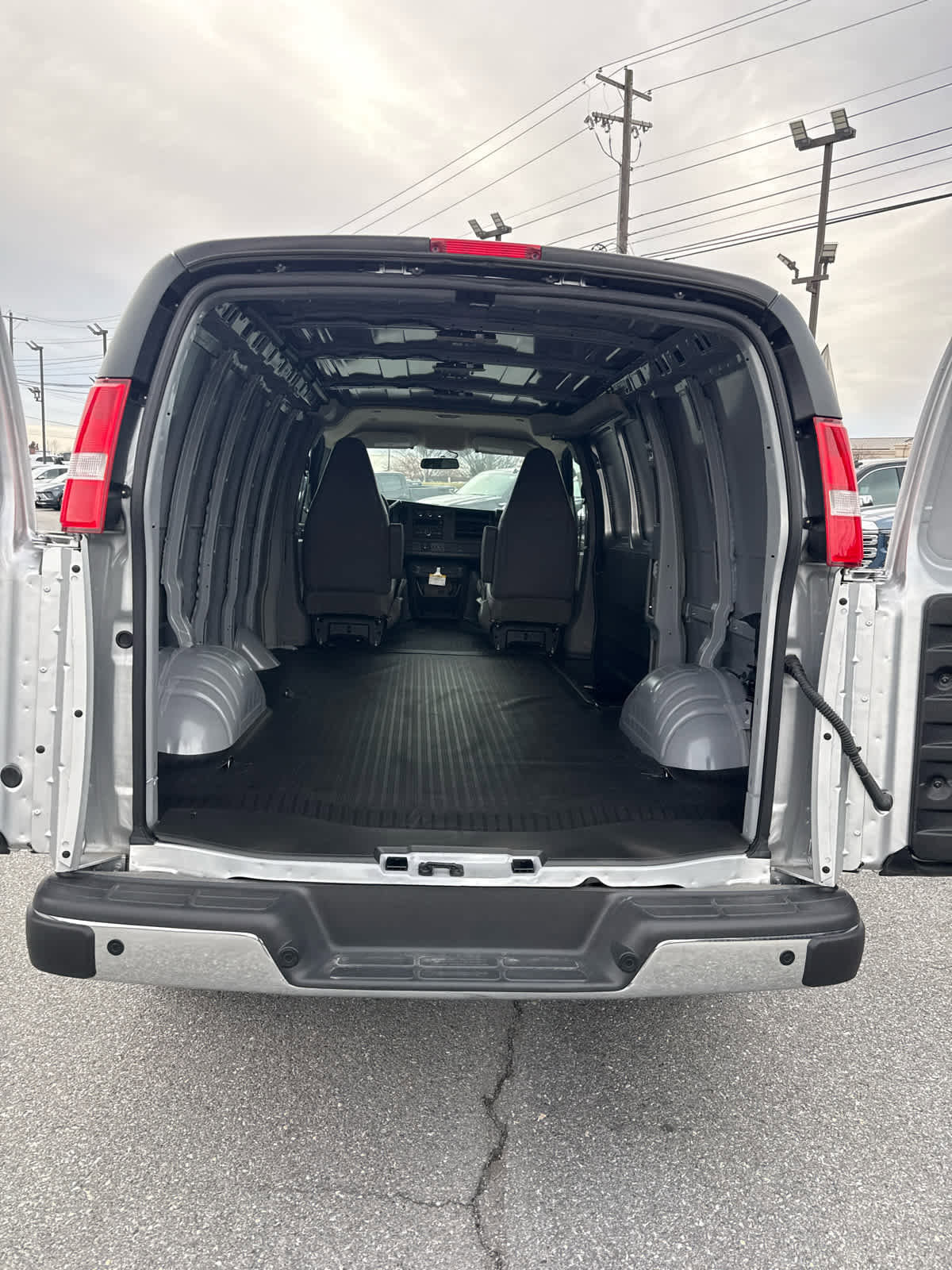 New 2025 GMC Savana 2500 w/ Driver Convenience Package image 7