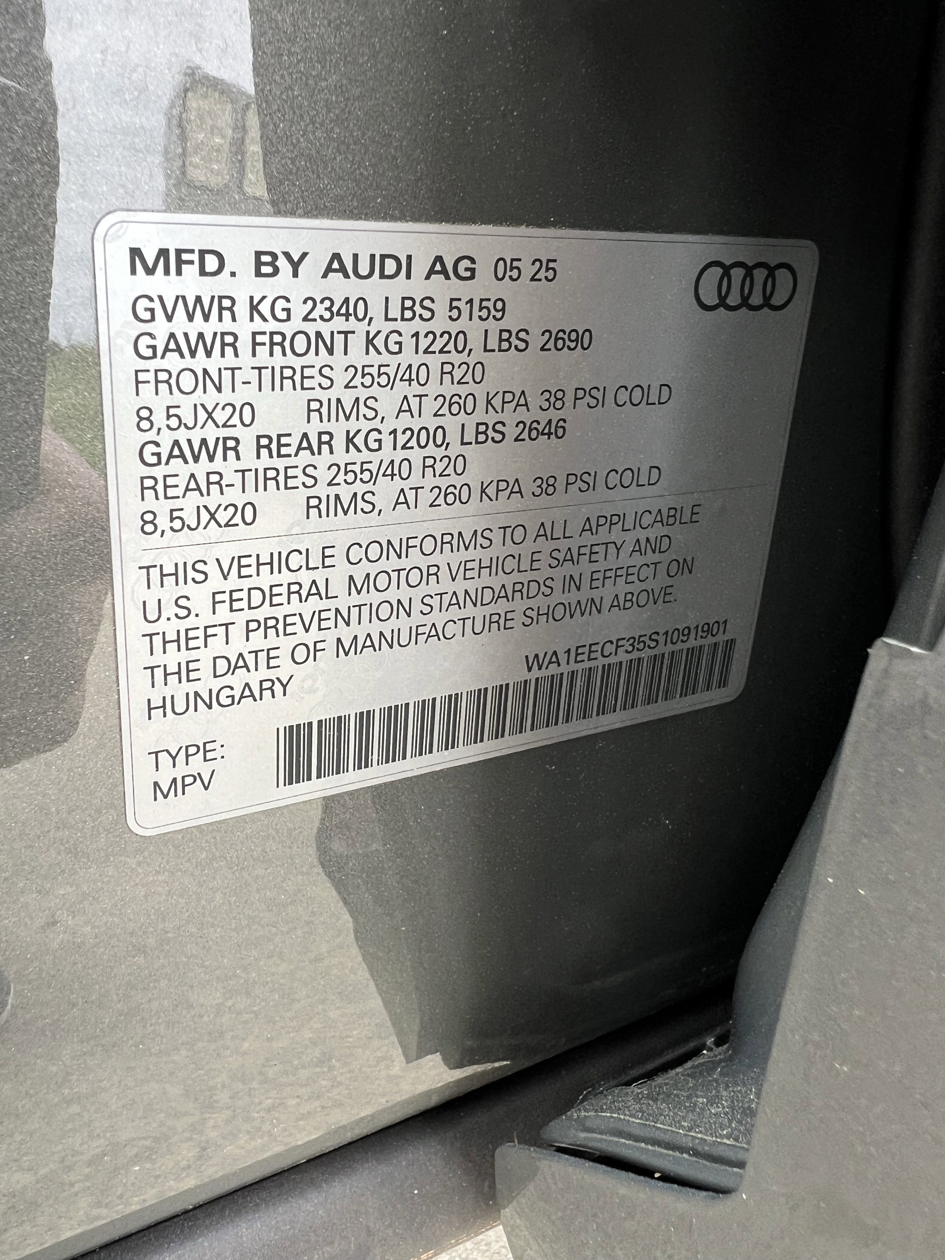 Used 2025 Audi Q3 2.0T Premium Plus w/ Premium Plus Package image 37