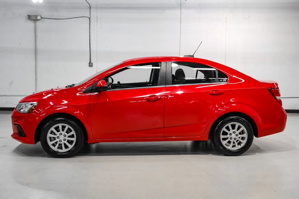Used 2018 Chevrolet Sonic LT FWD image 11
