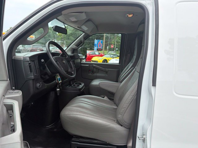 Used 2025 Chevrolet Express 2500 Extended w/ Driver Convenience Package RWD image 17