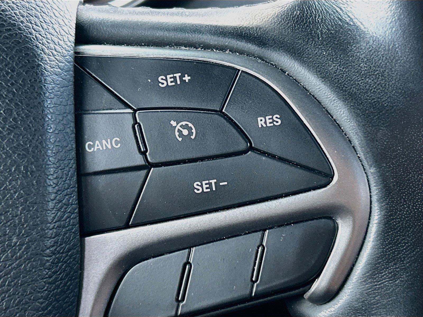 Used 2020 Jeep Grand Cherokee Limited w/ Luxury Group II RWD image 38