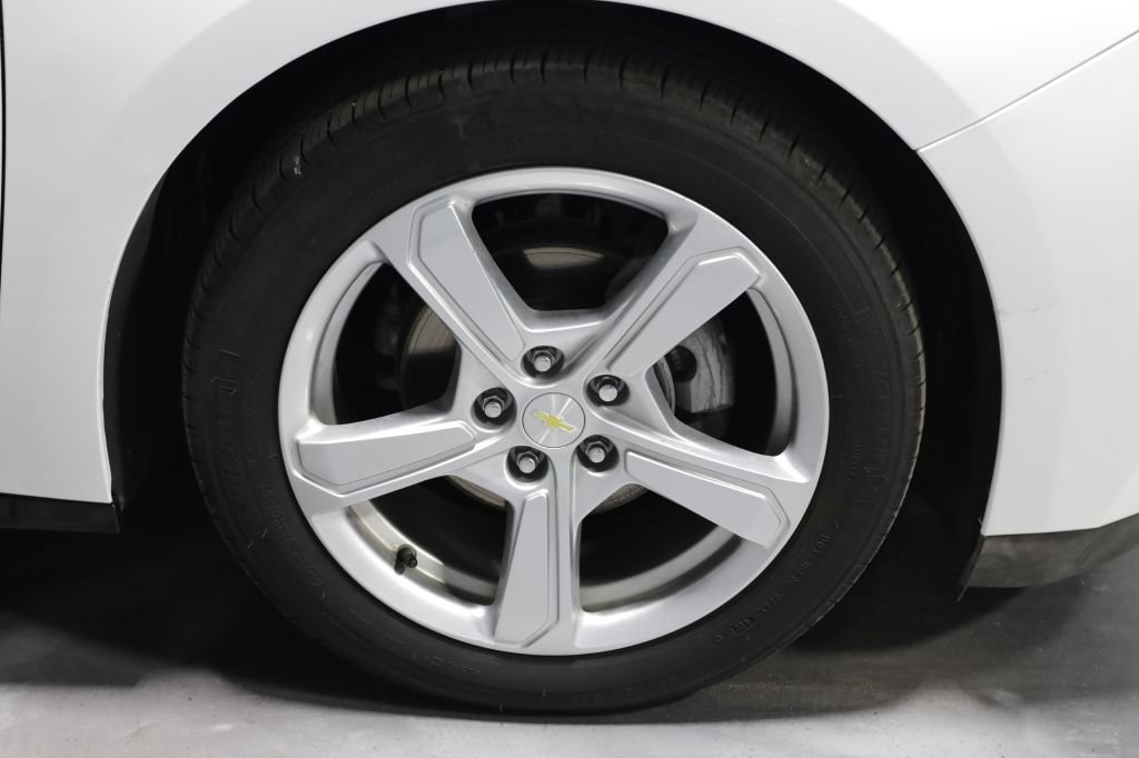 Used 2018 Chevrolet Volt LT w/ Comfort Package FWD image 35