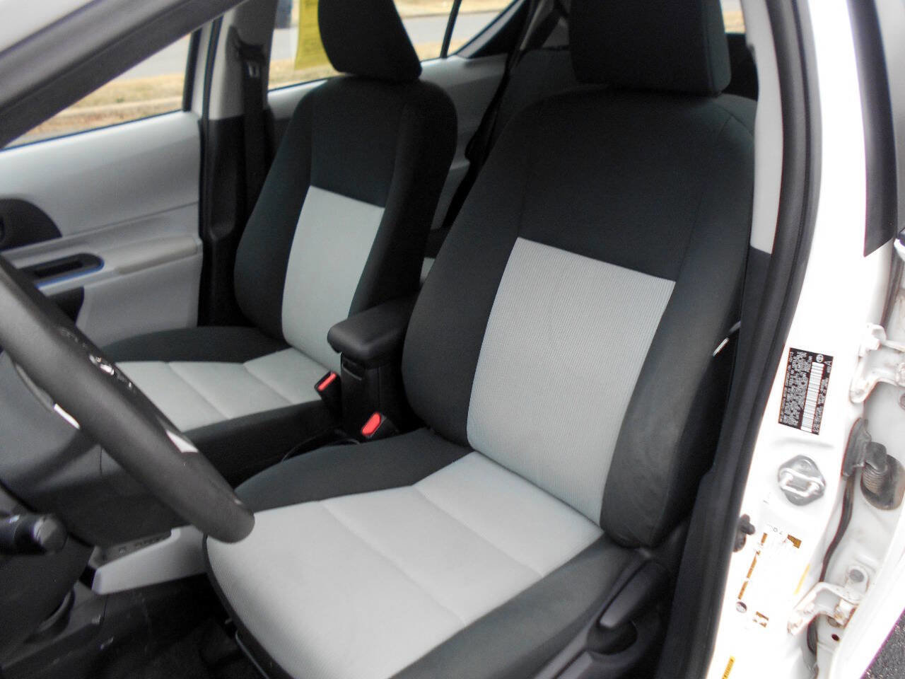 Used 2013 Toyota Prius C Two image 10