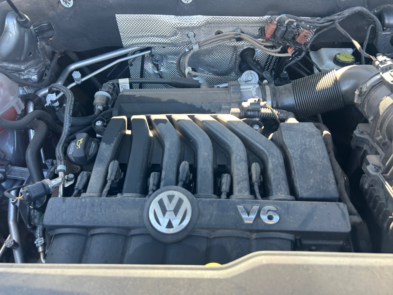 Used 2023 Volkswagen Atlas Cross Sport SE FWD image 20