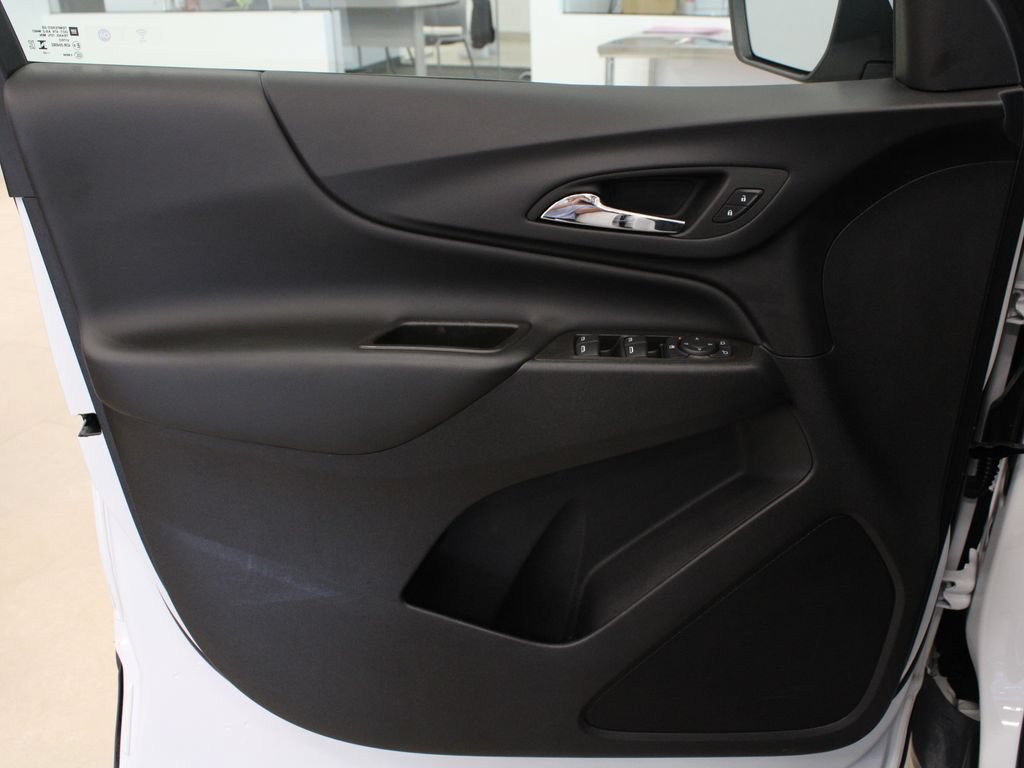 Used 2023 Chevrolet Equinox LT w/ LPO, Floor Liner Package AWD/4WD image 11