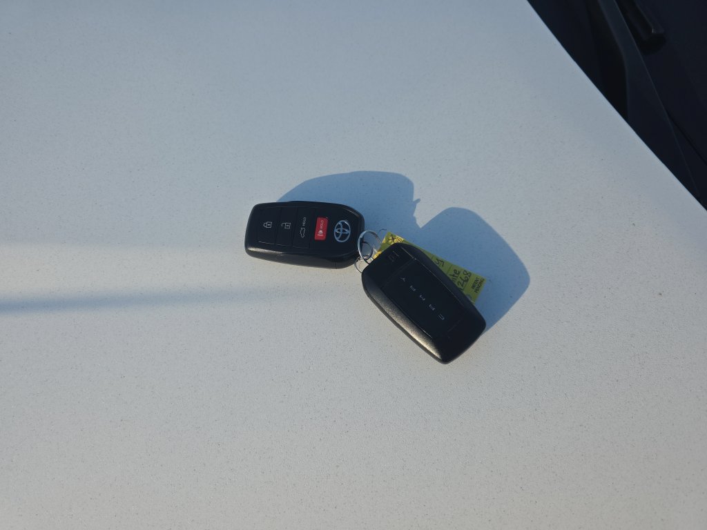 Used 2025 Toyota Camry LE FWD image 27
