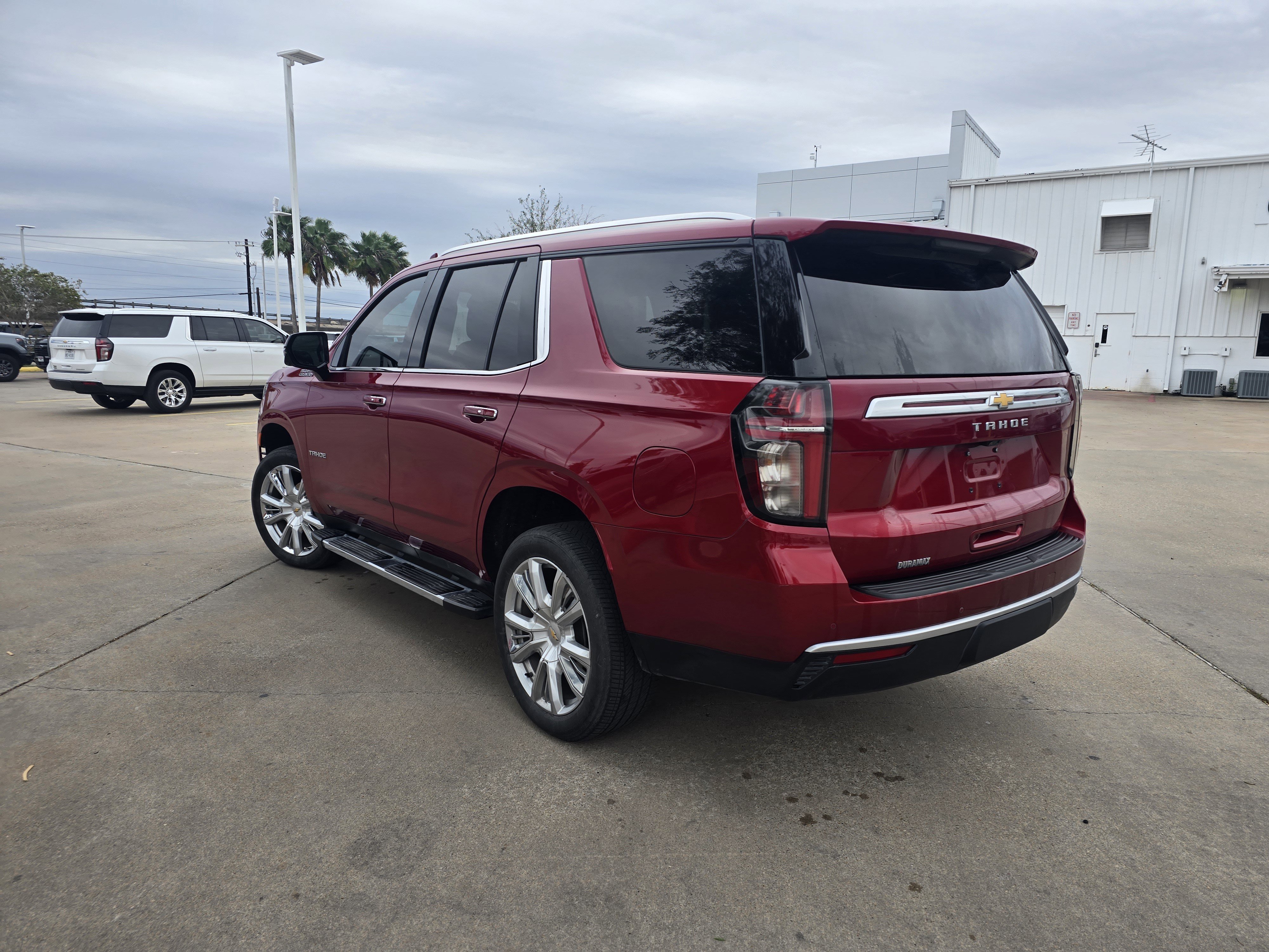 Used 2024 Chevrolet Tahoe High Country image 5