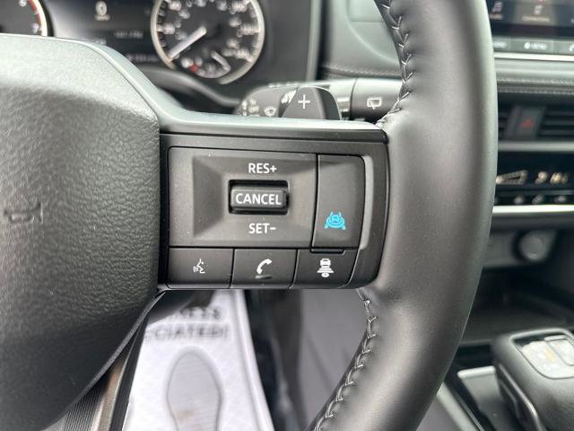 Certified 2025 Nissan Rogue SV image 24