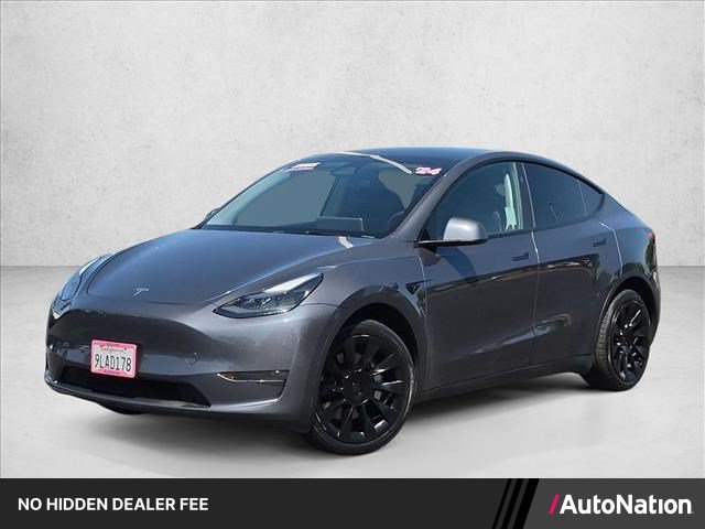 Used 2024 Tesla Model Y Long Range AWD/4WD image 1