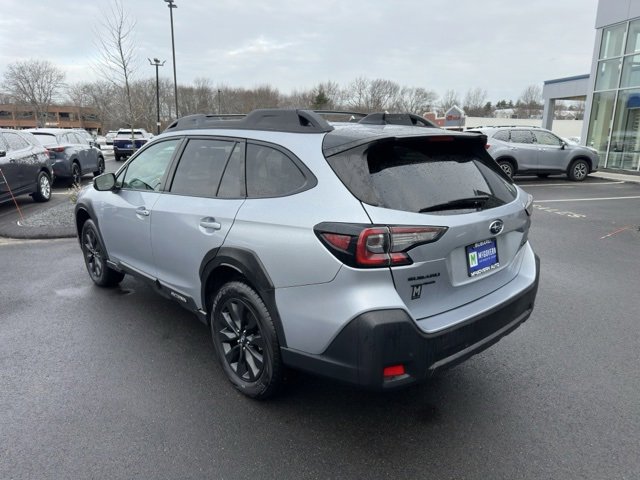 Used 2023 Subaru Outback Onyx Edition image 6