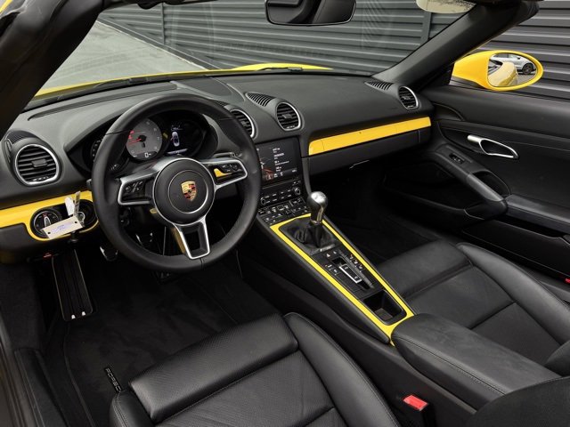 Certified 2021 Porsche 718 Boxster S image 4
