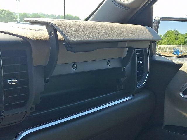 Used 2022 Chevrolet Silverado 1500 LTZ AWD/4WD image 26