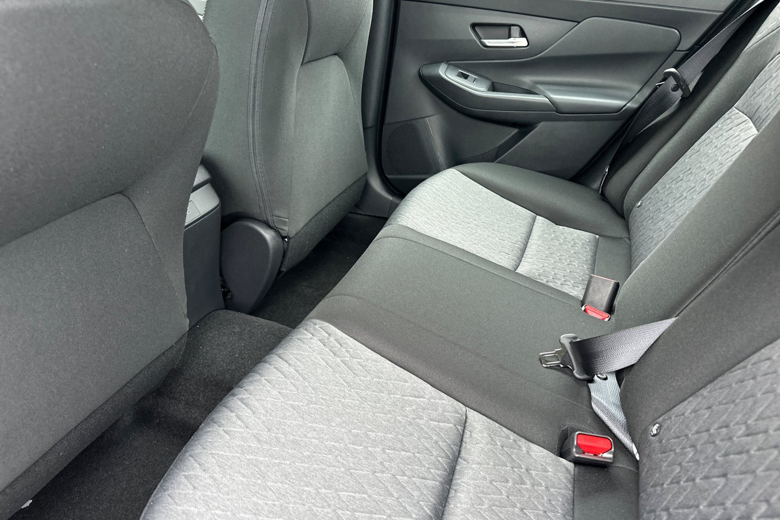 New 2026 Nissan Sentra SV w/ SV Convenience Package FWD image 12