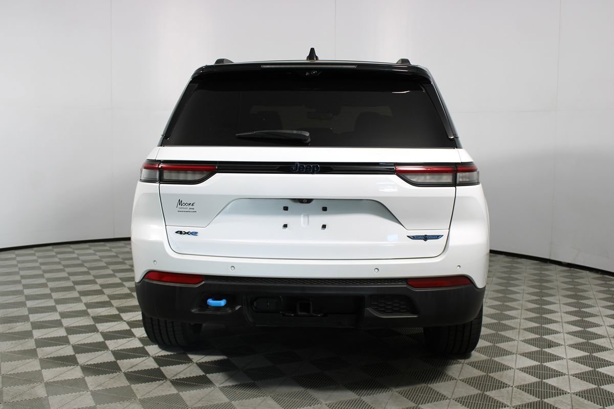 Used 2022 Jeep Grand Cherokee Trailhawk w/ Advanced Protech Group II AWD/4WD image 46