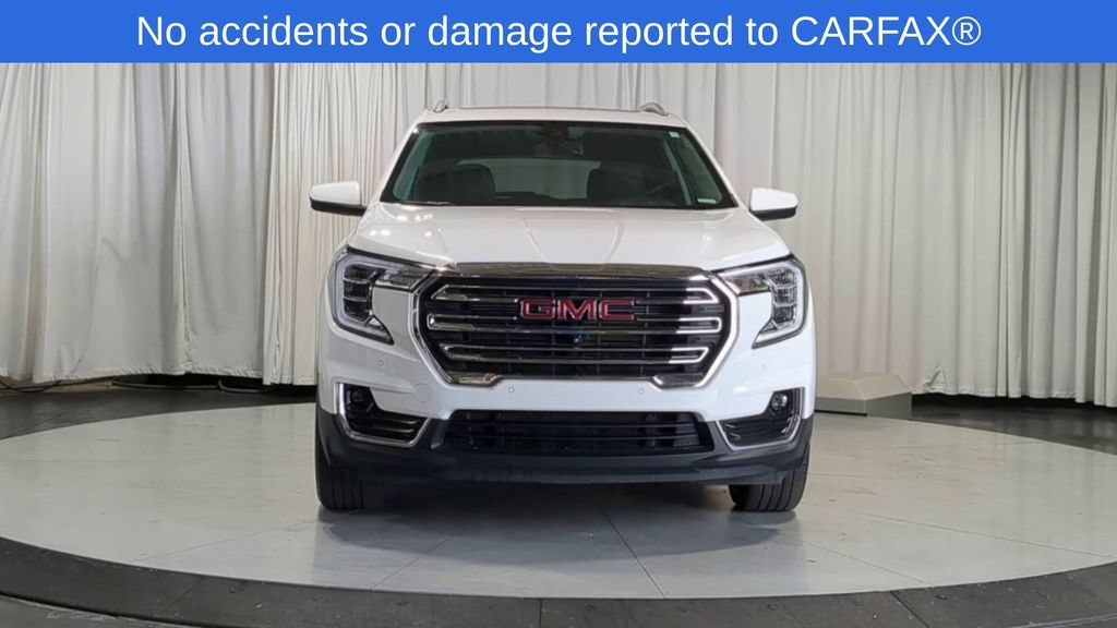 Used 2023 GMC Terrain SLT w/ Tech Package AWD/4WD image 3
