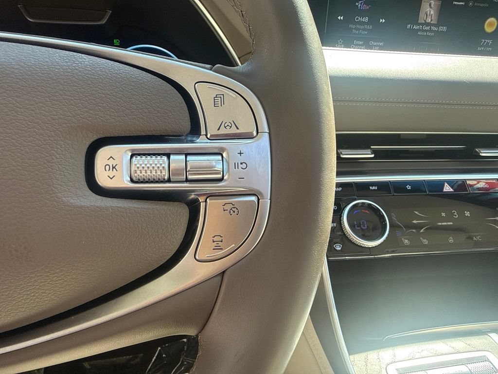 Used 2024 Genesis GV80 2.5T w/ Prestige Package AWD/4WD image 17