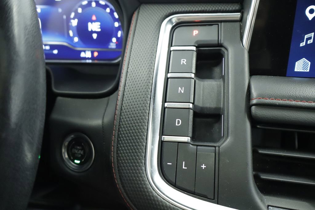Used 2022 Chevrolet Tahoe RST w/ Luxury Package AWD/4WD image 32
