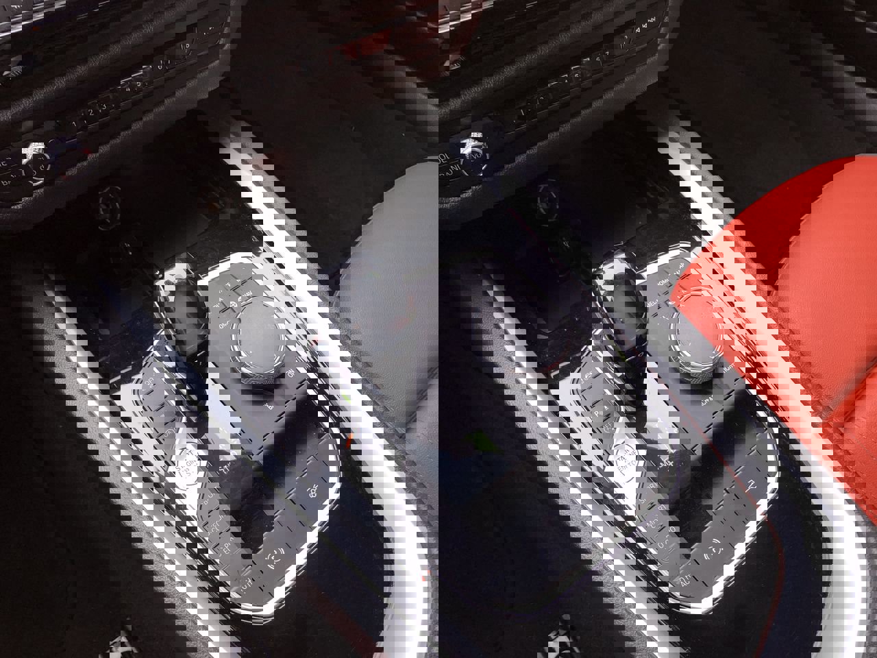 Used 2019 BMW Z4 sDrive30i w/ Convenience Package image 25