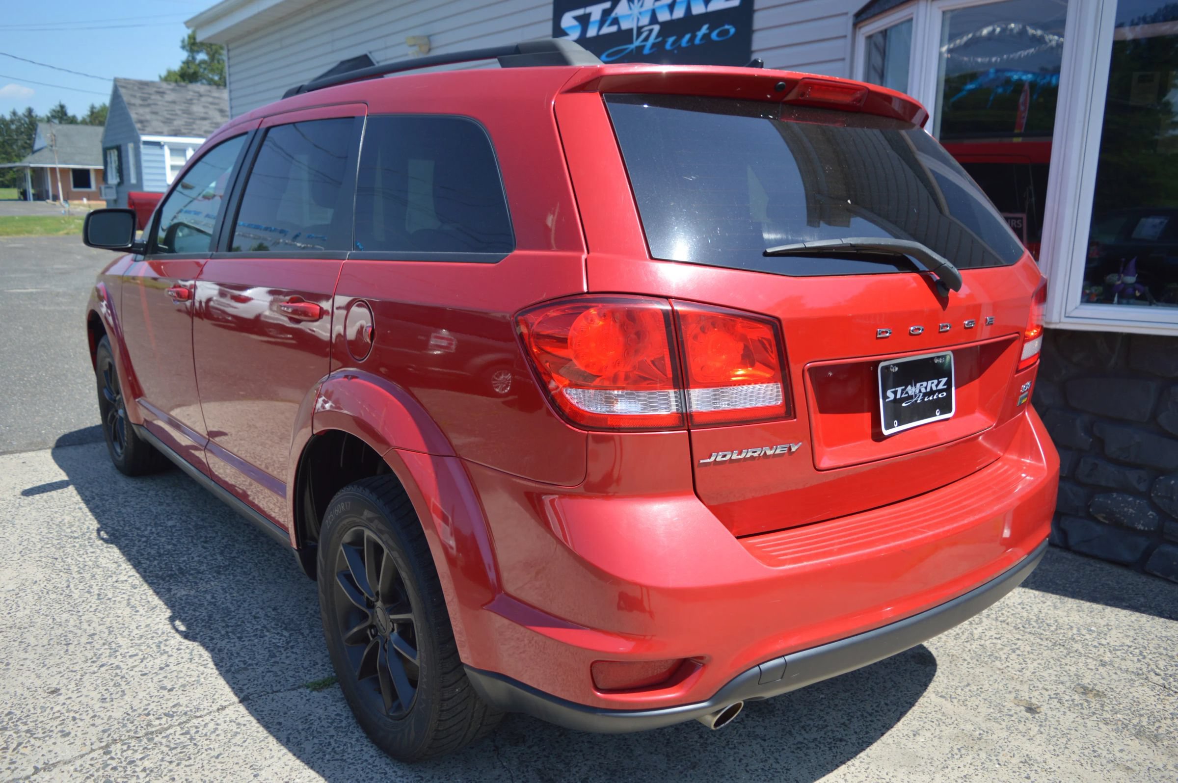 Used 2016 Dodge Journey SXT FWD image 3