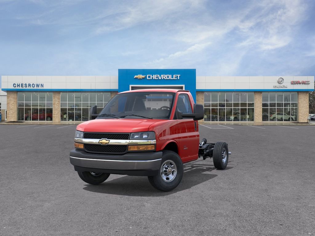New 2026 Chevrolet Express 3500 image 8