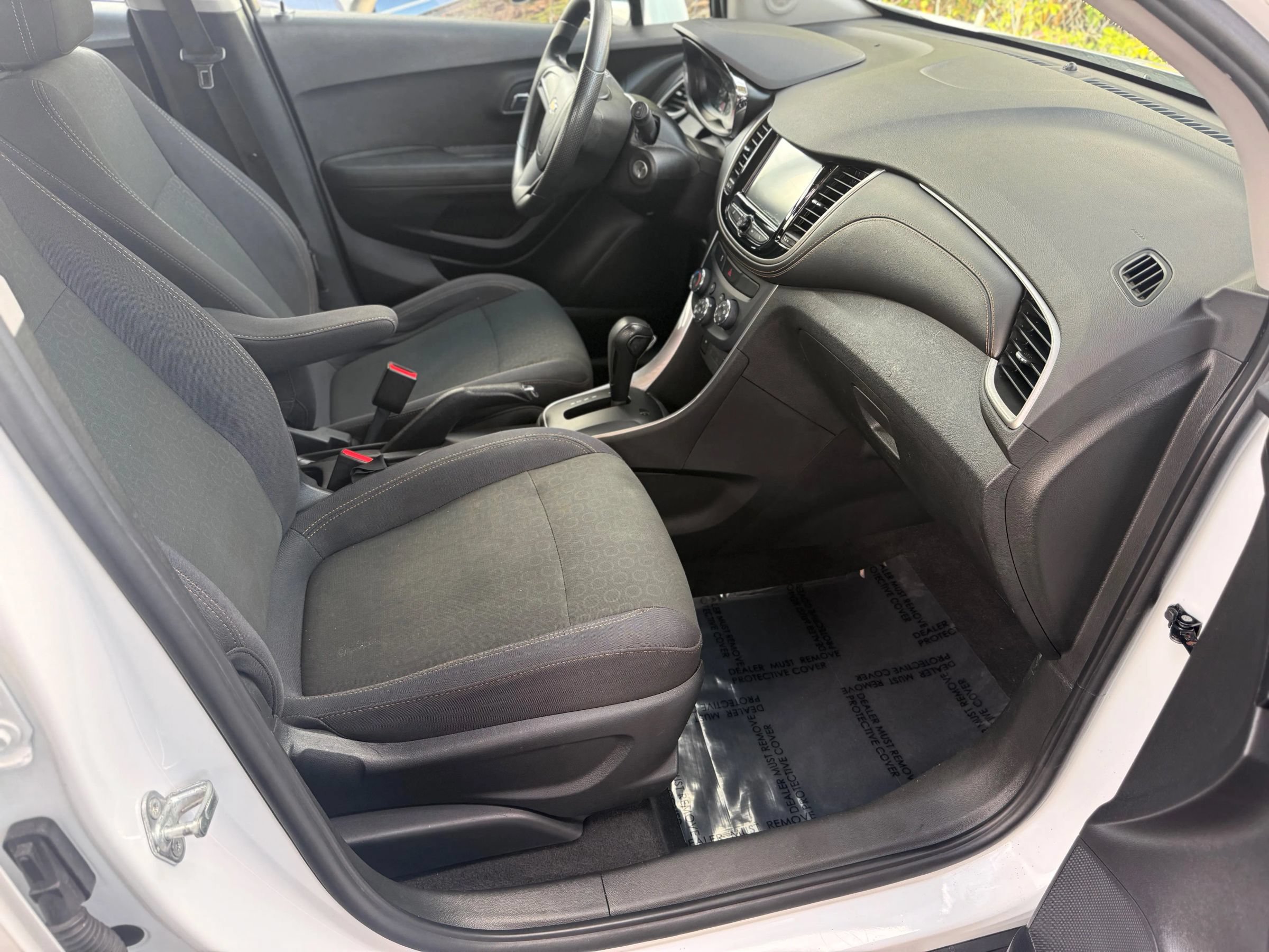 Used 2017 Chevrolet Trax LS AWD/4WD image 13