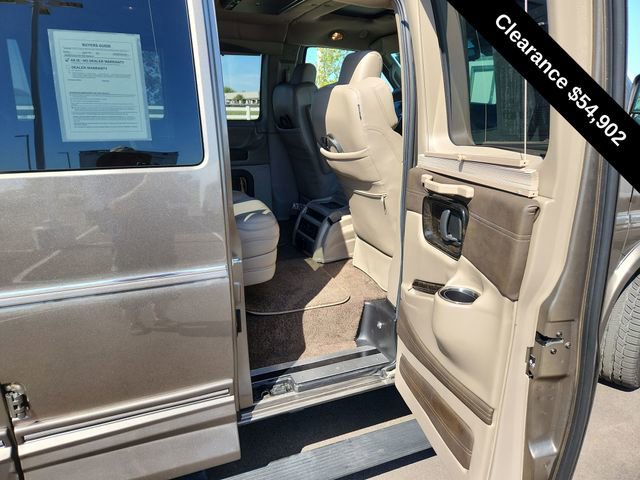 Used 2021 Chevrolet Express 2500 image 27