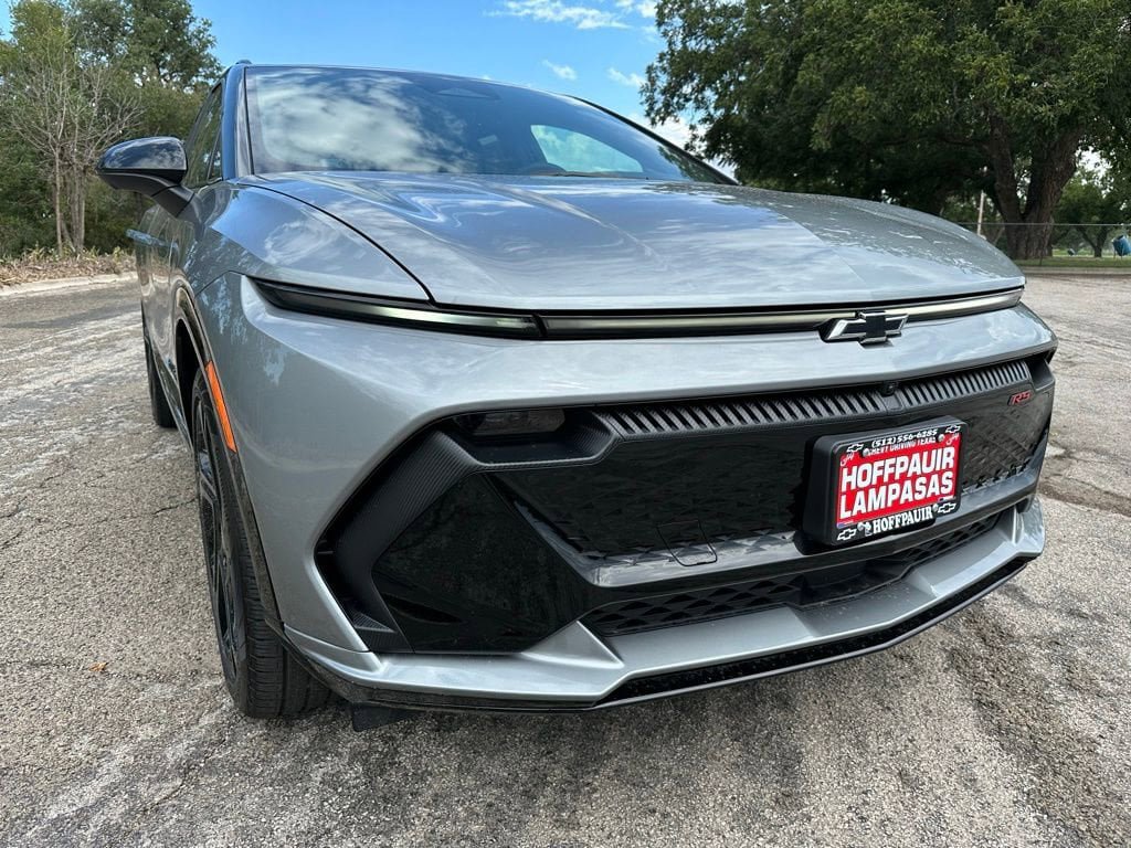 New 2025 Chevrolet Equinox EV RS w/ Convenience Package II FWD image 19