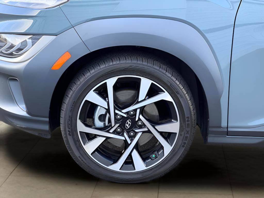 Used 2023 Hyundai Kona Limited image 40