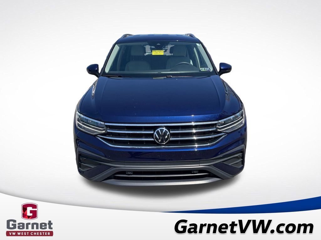 Used 2024 Volkswagen Tiguan SE image 9