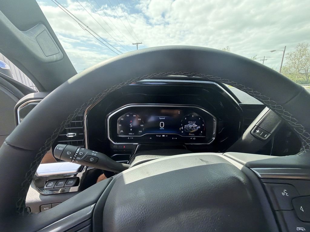 Used 2024 Chevrolet Silverado 2500 High Country w/ Technology Package AWD/4WD image 15