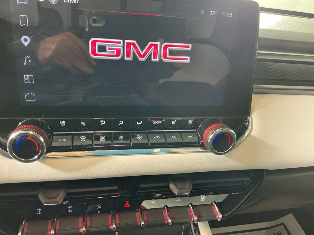 Used 2025 GMC Canyon AT4 w/ AT4X Package AWD/4WD image 16