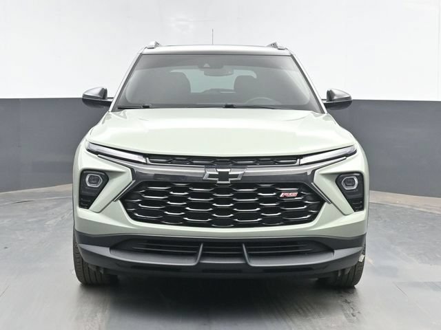 Used 2024 Chevrolet TrailBlazer RS w/ Convenience Package AWD/4WD image 3