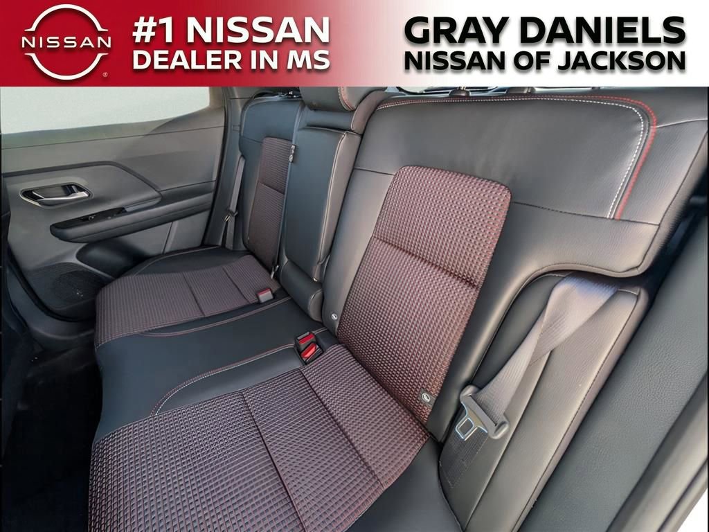 New 2026 Nissan Kicks SR w/ Cold Weather Package image 18