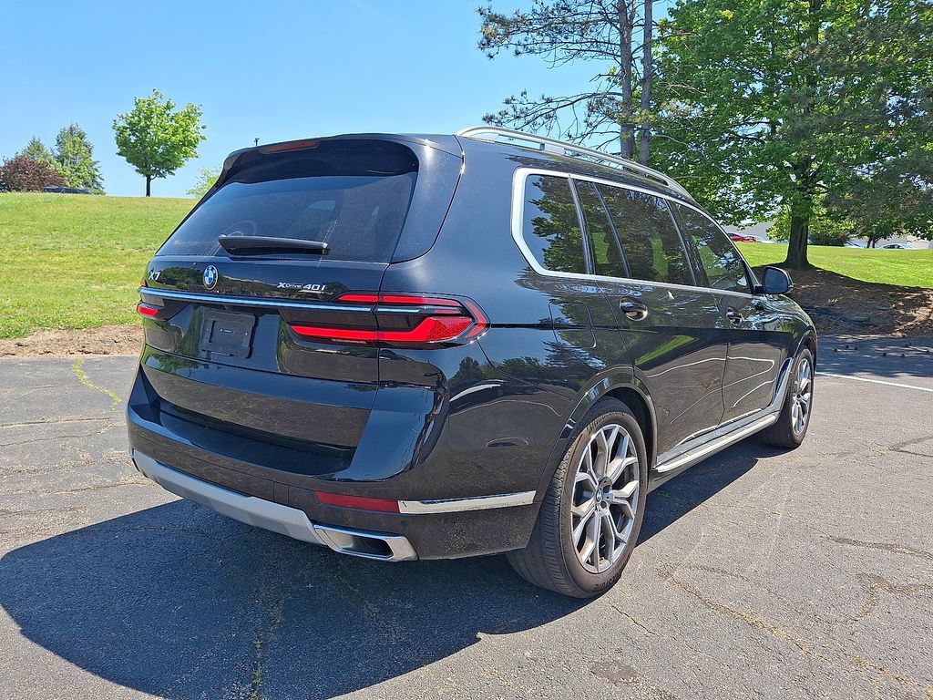 Used 2026 BMW X7 xDrive40i AWD/4WD image 17