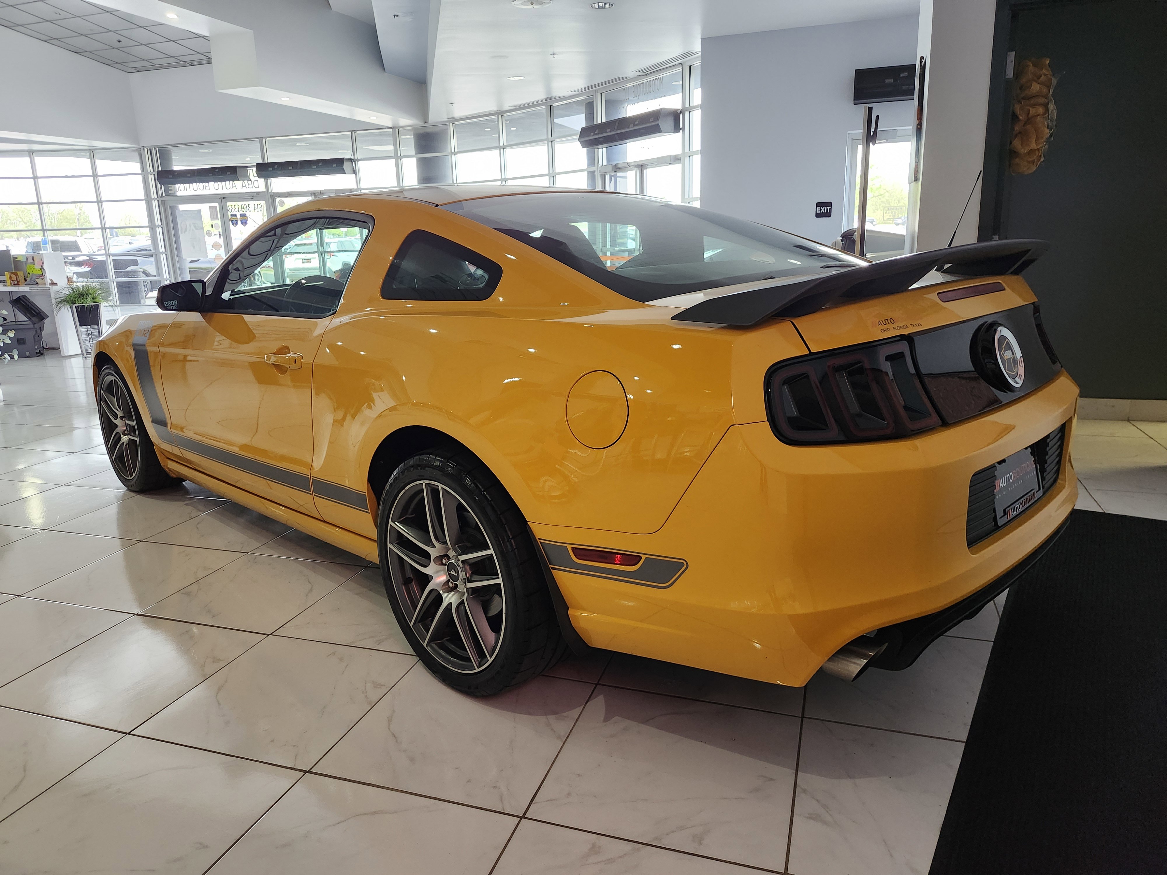 Used 2013 Ford Mustang Boss 302 RWD image 13