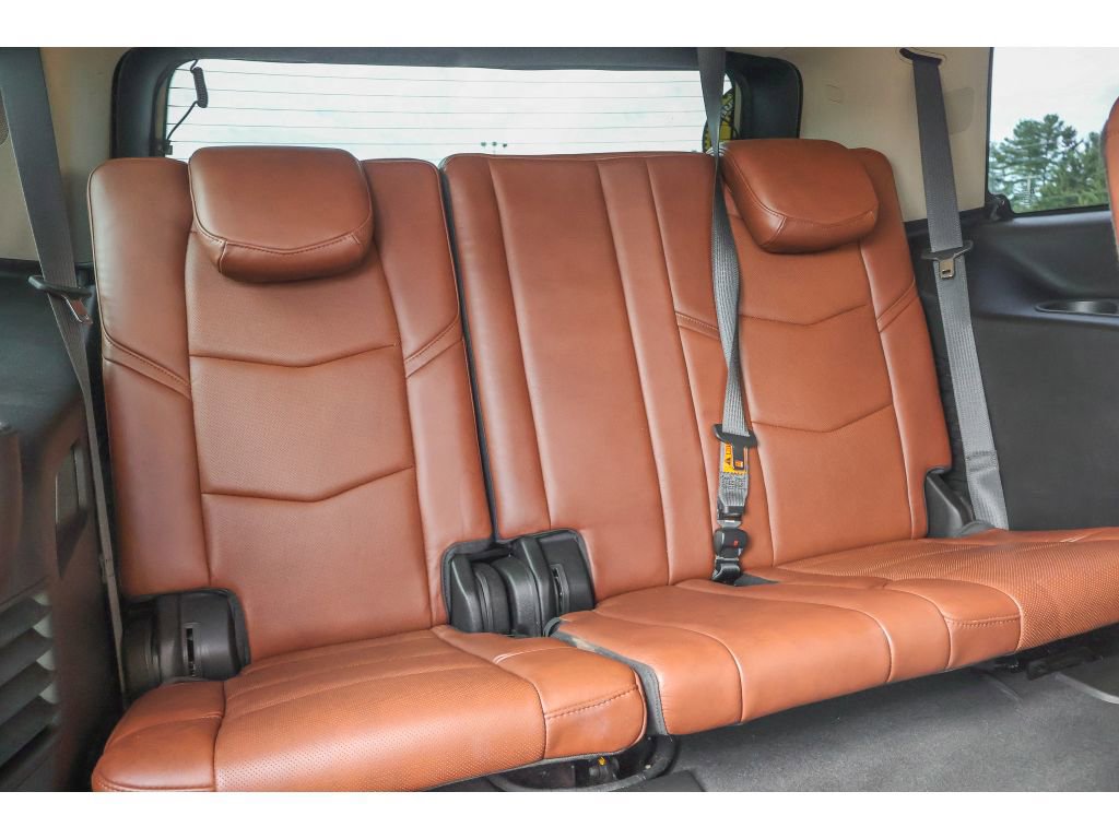 Used 2019 Cadillac Escalade Luxury image 19
