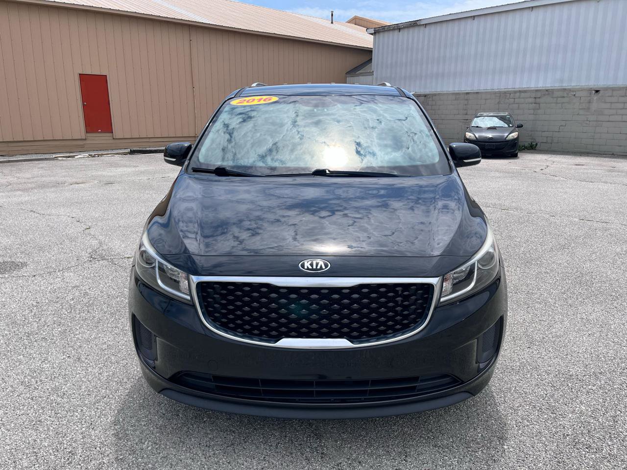 Used 2016 Kia Sedona LX w/ Option Group 020 FWD image 8