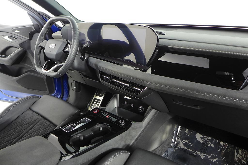Used 2025 Audi SQ6 e-tron Premium Plus w/ Premium Plus AWD/4WD image 13