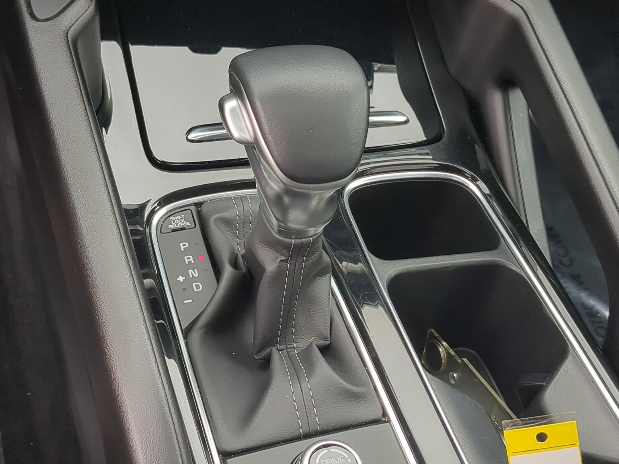 Used 2025 Kia Telluride S FWD image 26