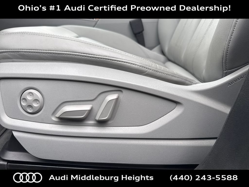 Used 2023 Audi Q5 2.0T Premium Plus w/ Premium Plus Package AWD/4WD image 13