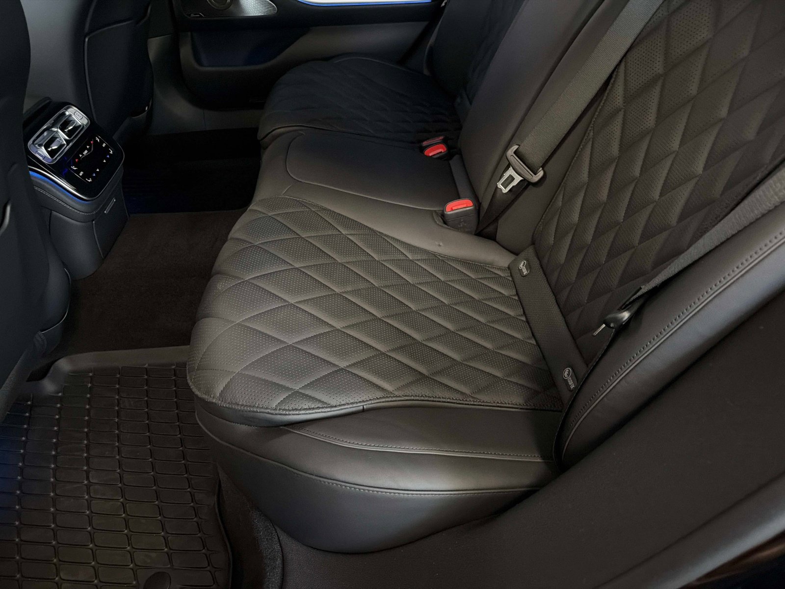 New 2025 Mercedes-Benz S 580 4MATIC Sedan image 8