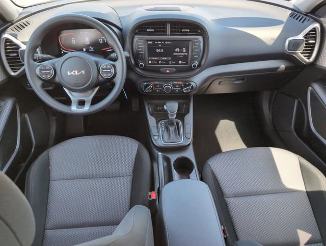 Used 2024 Kia Soul LX w/ Option Group 015 image 28