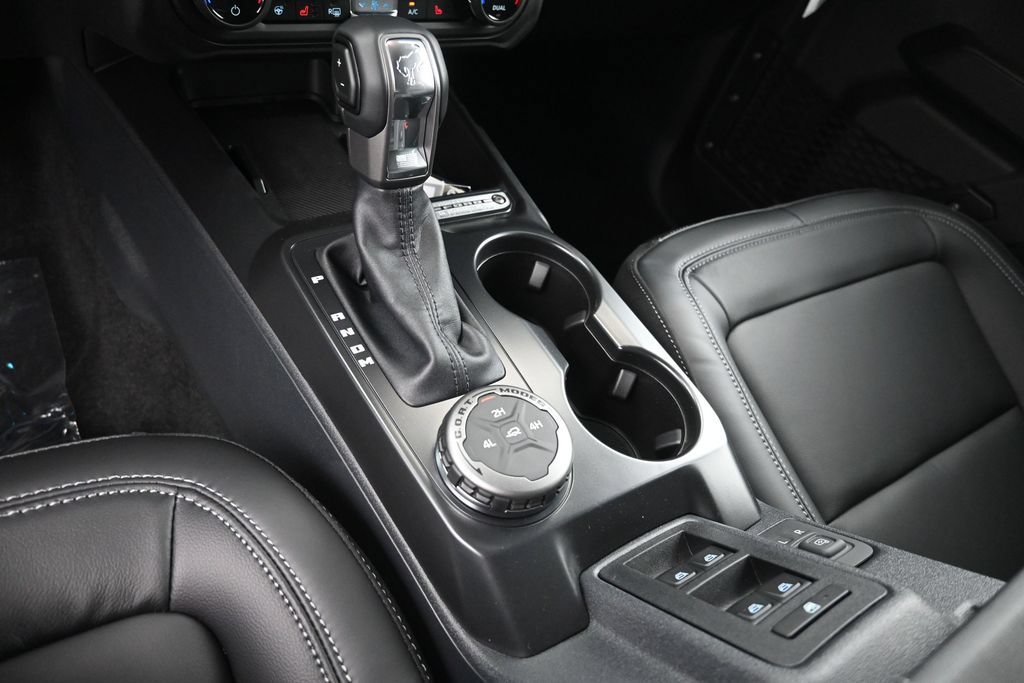 New 2026 Ford Bronco Outer Banks AWD/4WD image 3