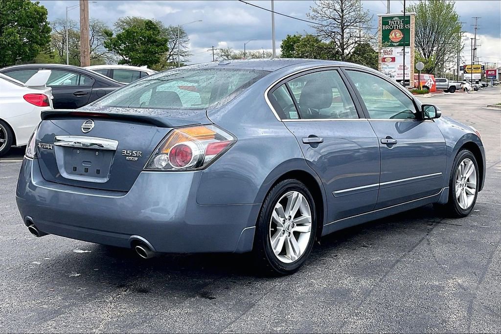 Used 2011 Nissan Altima 3.5 SR w/ 3.5SR Premium Pkg FWD image 16
