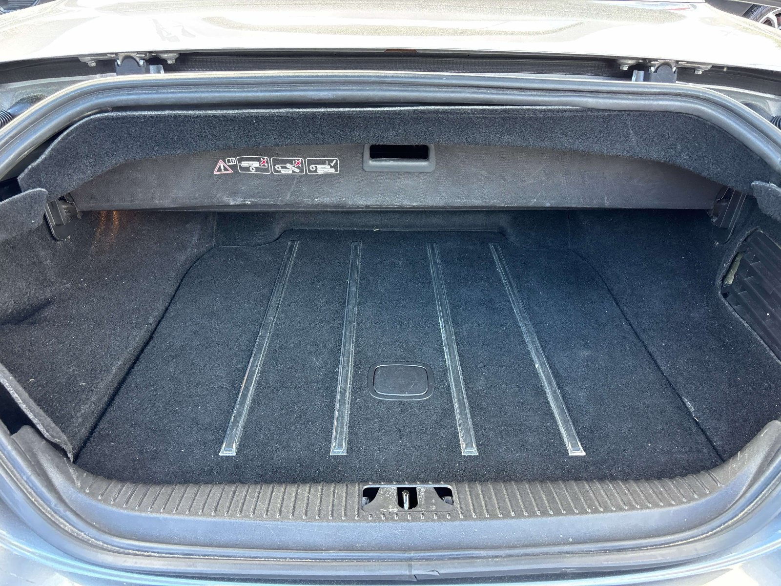 Used 2009 Jaguar XKR R RWD image 10