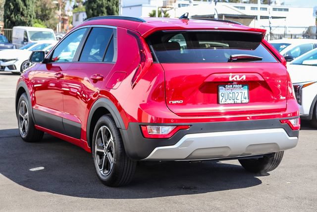 Used 2025 Kia Niro EX FWD image 7