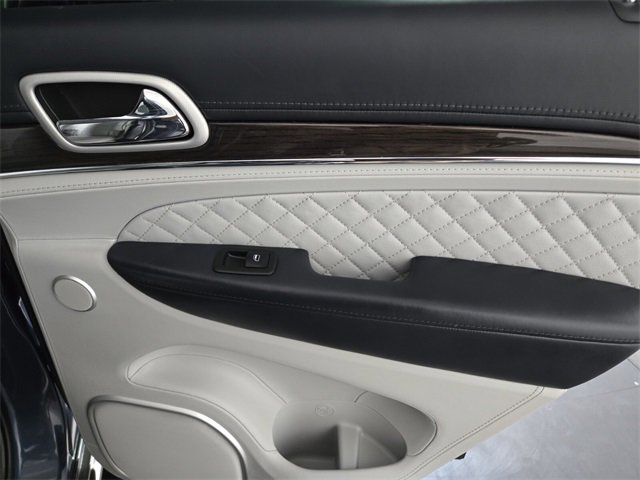 Used 2021 Jeep Grand Cherokee Summit image 21